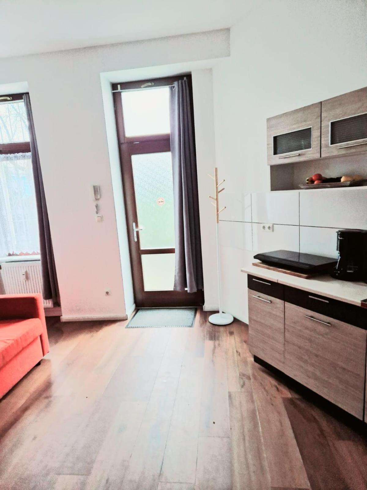 City Studio Apartment For 4, Near Sonnenallee Berlim Exterior foto
