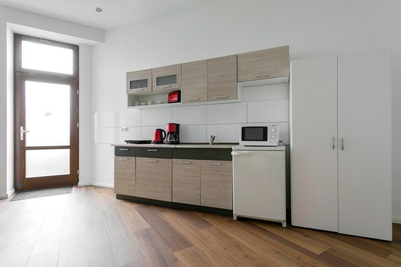 City Studio Apartment For 4, Near Sonnenallee Berlim Exterior foto